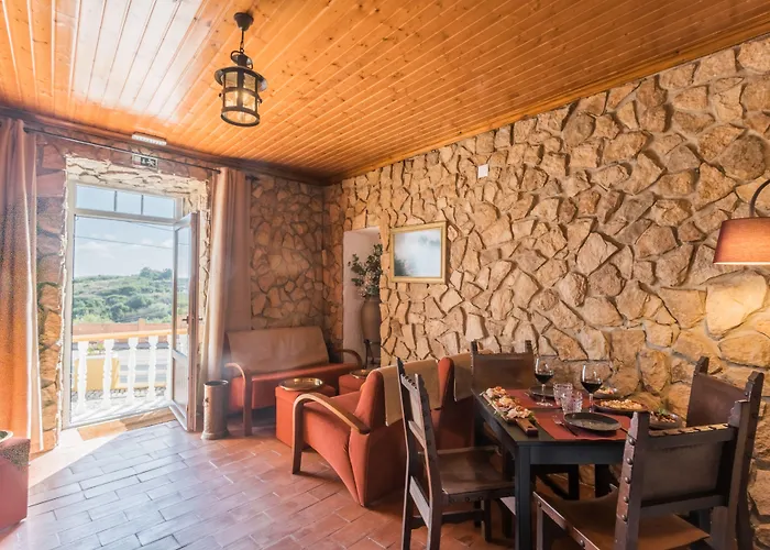 ゲストハウス Conde Tavora